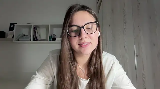 rubymoonv webcam