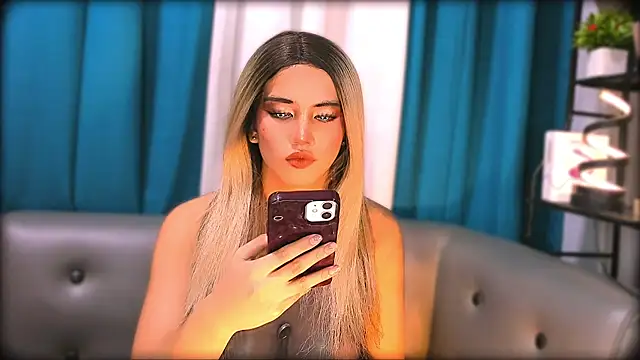 10inDominant_Ayesha