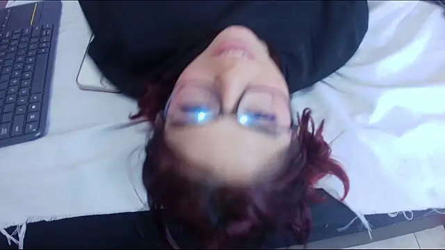 aleja_frox (F teen) - All naked for you with oil in my body 😏