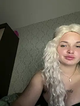 EvaDelicious_ live cam on StripChat