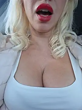 mazlik27 (F milf) - Show me your boobs