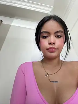 kitty_rousse01 live cam on StripChat