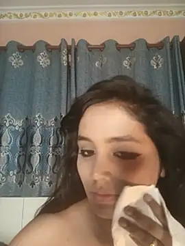 Queen_From_Hell live cam on StripChat