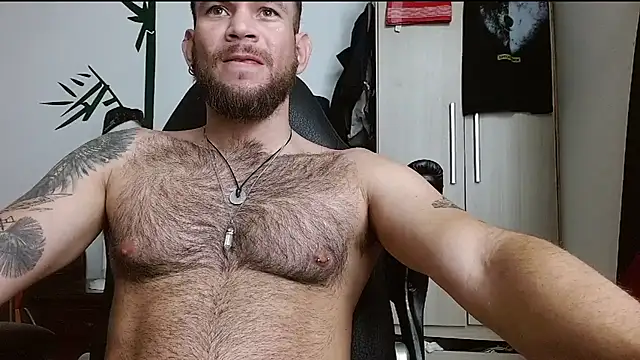 DominanThewolff live cam on StripChat