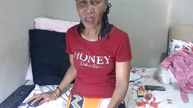 Ebonysweetcougar