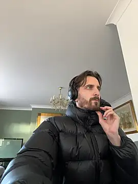 UKBig8incha live cam preview