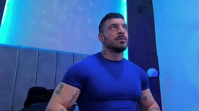 dennis__coxx live cam on StripChat