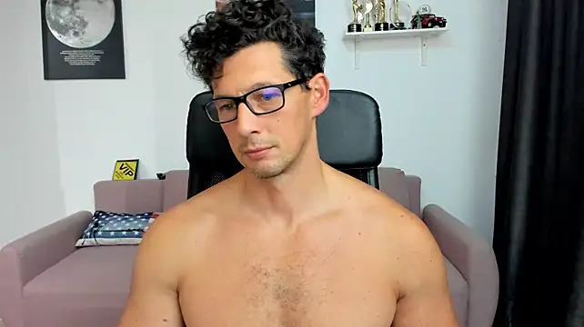 brutusk08 (Ask my age) - Cumshot in freechat 🌬☁🌊🌊