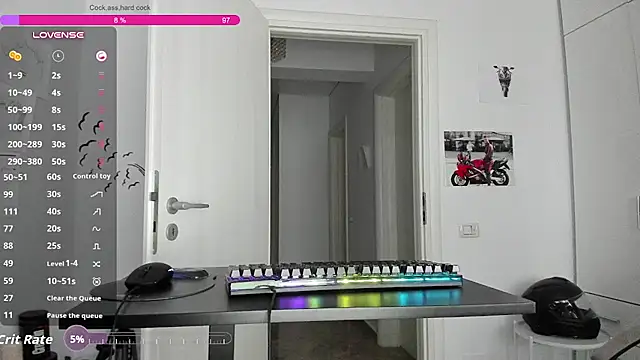 ZackFraser live cam on StripChat