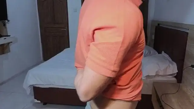 Marrymeplz live cam on StripChat