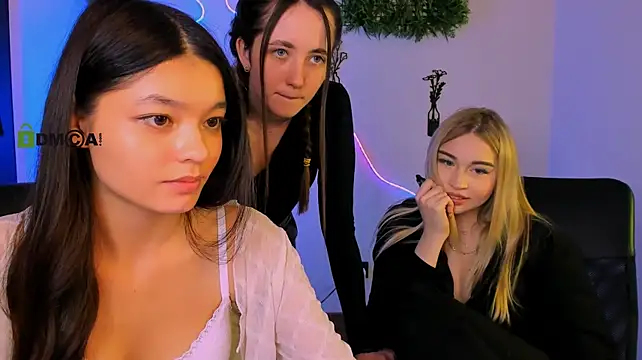 bella_dorn live cam on StripChat