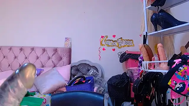 lanaqueen699