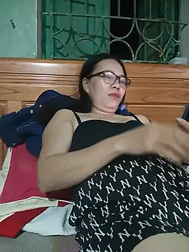 Nuna_689 live cam on StripChat