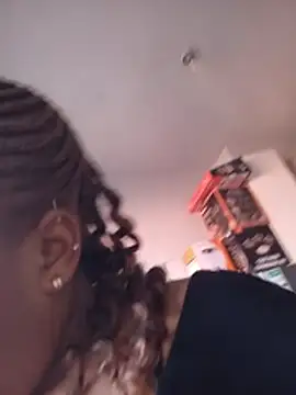 nicollet2 (Ask my age) - Fuck dildo n Squirt 🍑🍑💦