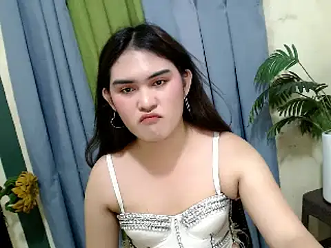 ASIANhotKHRIXZY