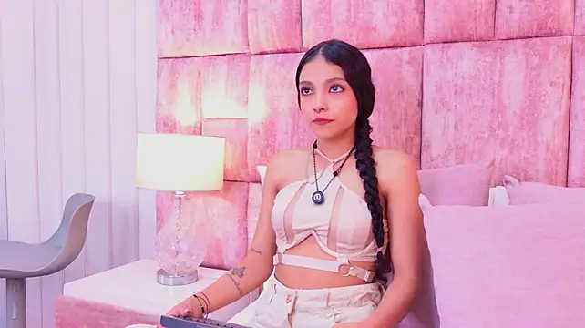 MiaLaure