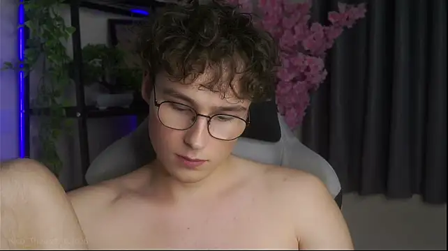 Nico_Theo