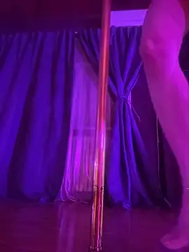 littleredrubi (F young) - Make me feel special