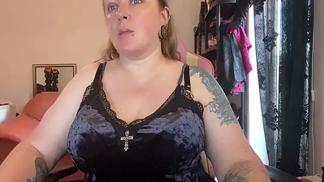 kisicaxx