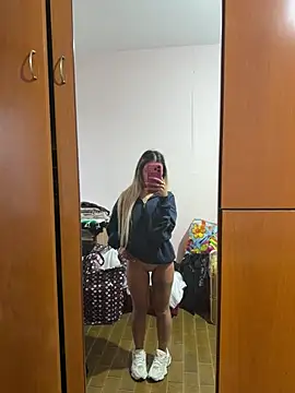 Thegirlofthemirror