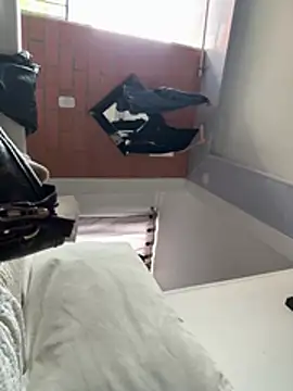 emy_navarro
