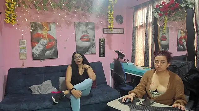 lesbiancuple