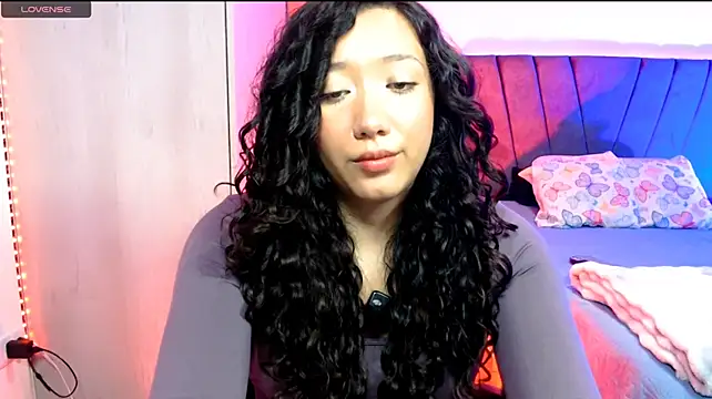 Violeta1013 live cam preview
