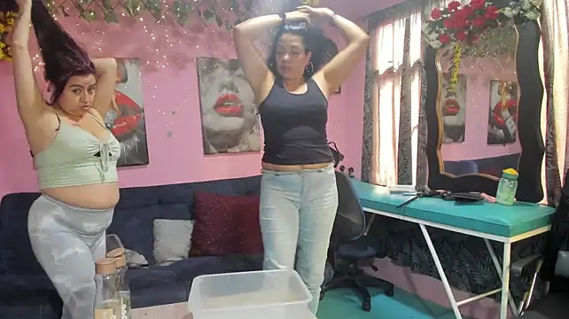lesbiancuple