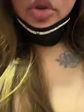 Myra_Exclusive live cam