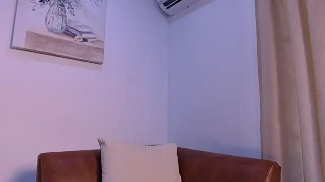 GabyJones_