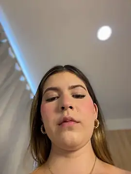 NADIA（naughty__angel）