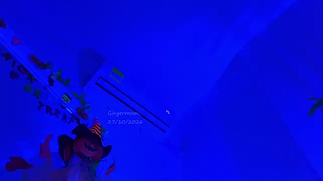 GingerMoon_ live cam on StripChat