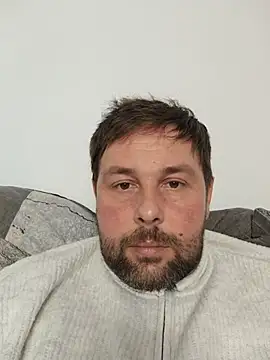 broots91 live cam on StripChat