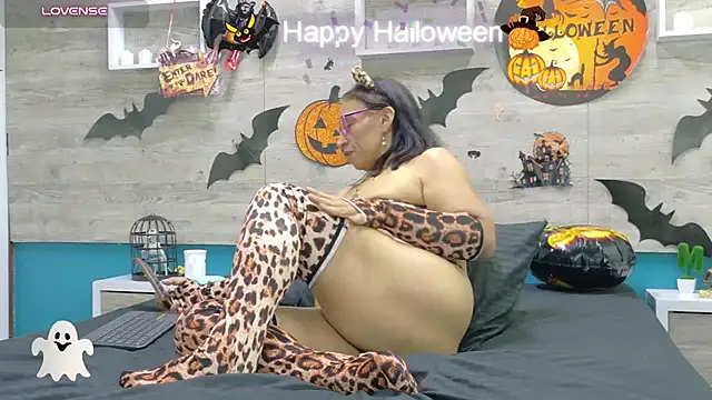 SoffieMature webcam
