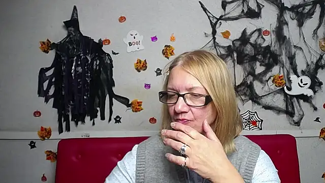 MelisaWorld live cam on StripChat