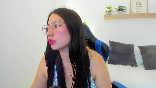 bella_99_ live cam preview