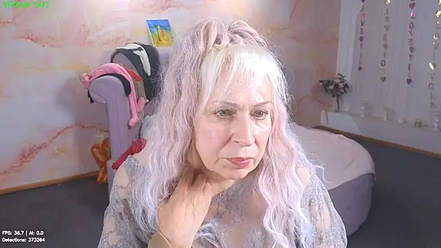 Penelope_Pinky