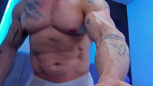 dennis__coxx live cam on StripChat