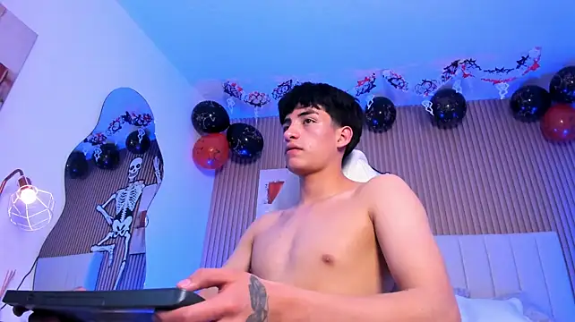 Filiph_Sterliing live cam on StripChat