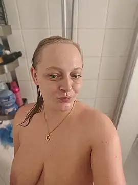 -HotAnna-