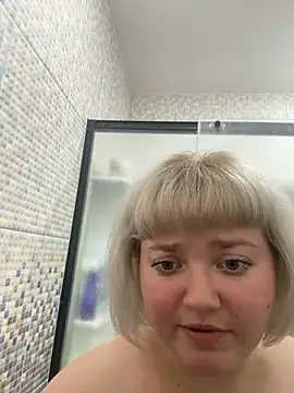 LoloMensens live cam on StripChat