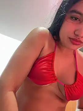 RosieChell_ live cam on StripChat