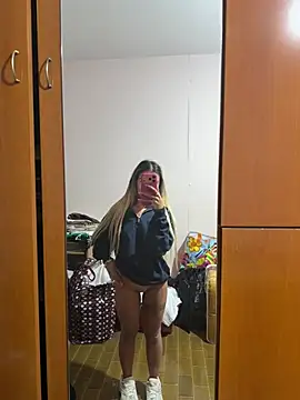 Thegirlofthemirror