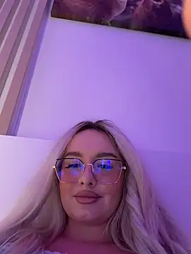 mollyxxx live cam on StripChat