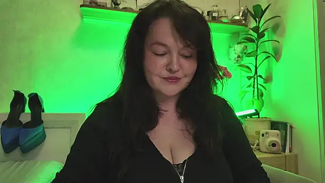 Fluffy_Puffy live cam on StripChat