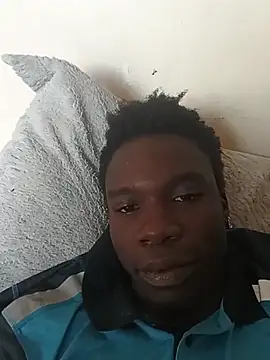 sweetonyango live cam on StripChat