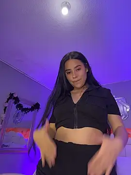 Dulce_babyy live cam on StripChat