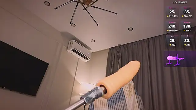 Juicy_Vikki