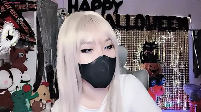 Tieu-May webcam