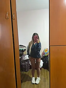 Thegirlofthemirror